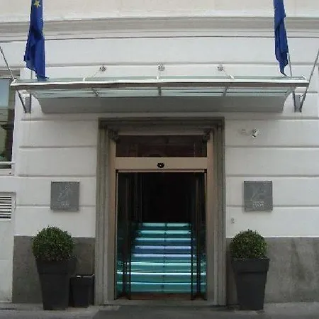 Leonardo Boutique Termini 4*