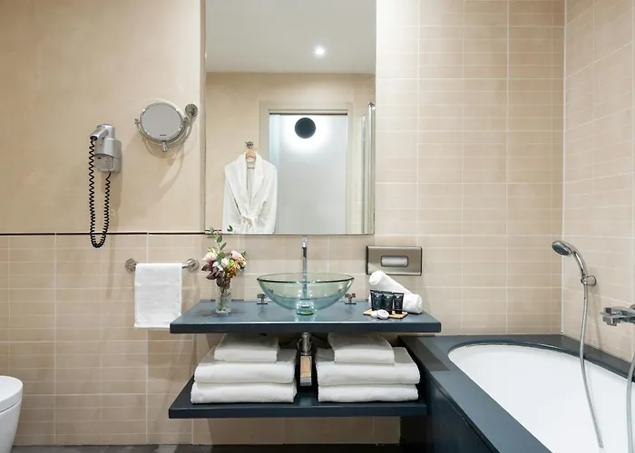 Leonardo Boutique Termini Hotel 4*