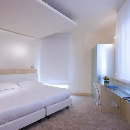 Leonardo Boutique Termini