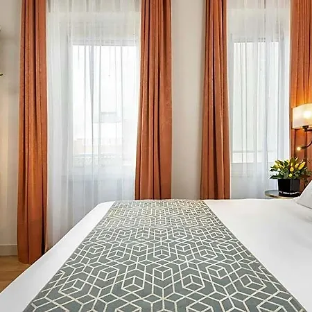Leonardo Boutique Termini 4*