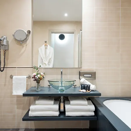 Leonardo Boutique Termini Hotel