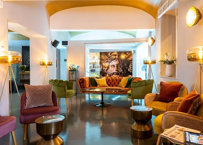 Отель Leonardo Boutique Termini 4*