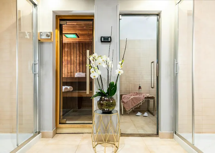 Leonardo Boutique Termini Отель Рим