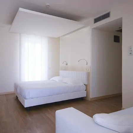 Leonardo Boutique Termini 4*